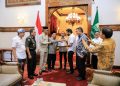 Demi Keselamatan Jalur Barsela Aceh, Mualem Serahkan Usulan Terowongan Geurutee ke Menteri PPN