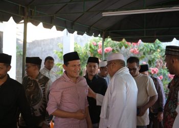 Wagub Aceh Fadhlullah Takziah ke Guru Senior Dayah Jeumala Amal di Pidie Jaya