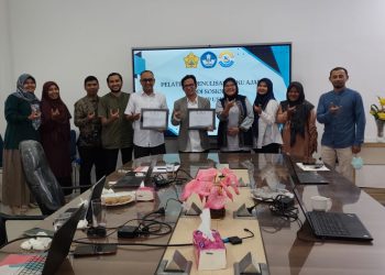 Dosen Muda Sosiologi USK Dibekali Pelatihan Menulis Buku Ajar