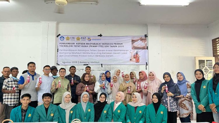 Dosen USK Kembangkan Inovasi Sabun Cuci Tangan Berbasis Garam untuk Petani Neuheun