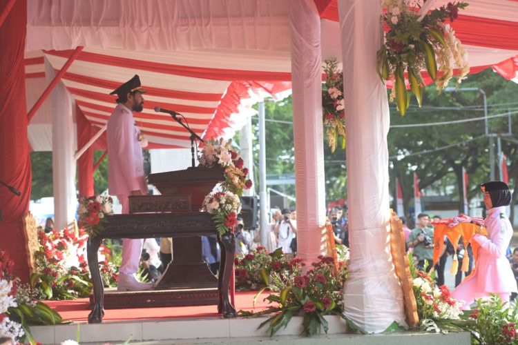 Gubernur Aceh Muzakir Manaf Perdana Pimpin Upacara HUT RI, Ingatkan Pentingnya Persatuan