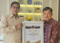 Jusuf Kalla Terima Penghargaan UIN Ar-Raniry Atas Jasa Besar dalam Perdamaian Aceh