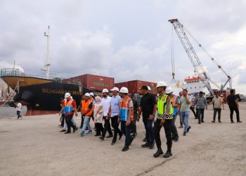 Konektivitas Aceh-Malaysia, Mualem Tinjau Pelabuhan Krueng Geukueh untuk Jalur Pelayaran ke Penang
