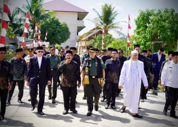Pangdam Iskandar Muda Beri Kuliah Umum di Dayah Jeumala Amal