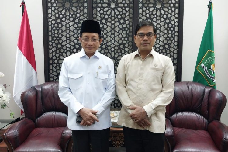 Rektor UIN Ar-Raniry Silaturahmi ke Menag, Bahas Peluncuran Buku Teladan Sang Menteri dan Kuliah Umum