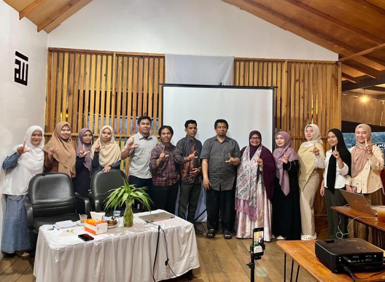 Pendiri RUMAN Aceh Berbagi Praktik Baik Literasi dengan Gayo Literacy Community