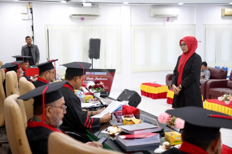 Kisah Inspiratif Juliana Agani Dari Guru Honorer hingga Meraih Gelar Doktor di UIN Ar-Raniry