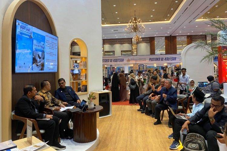 Rektor UIN Ar-Raniry Tekankan Pentingnya Literasi Ekonomi Hadapi Era Pasca-Minyak