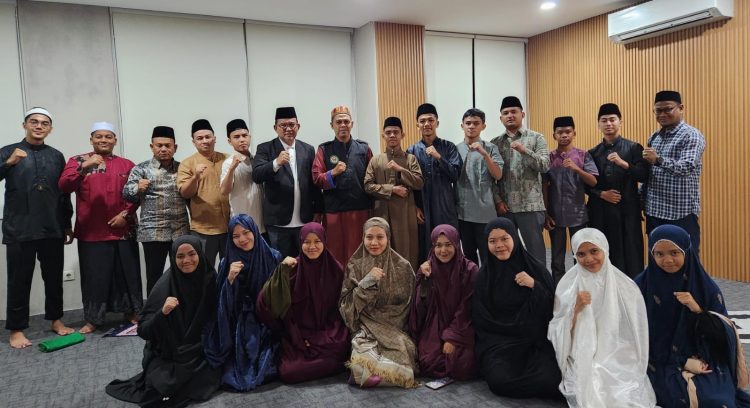 Tinjau TC Kafilah STQH Nasional, Kakanwil Kemenag Aceh Tekankan Istikamah Berlatih dan Kurangi Main HP