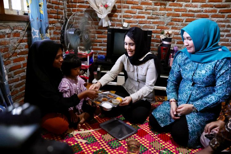Wamen Isyana Bagoes Oka Tinjau Program Makan Bergizi Gratis di Aceh