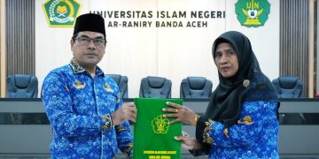 Kisah Prof Juwaini, Anak Nelayan Asal Bireuen yang Kini Jadi Guru Besar Filsafat Islam Klasik UIN Ar-Raniry