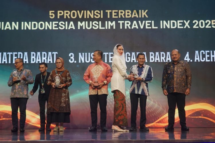 Aceh Raih Dua Penghargaan di IMTI 2025, Masuk Lima Besar Destinasi Wisata Ramah Muslim
