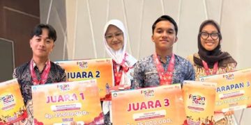 Aceh Raih 4 Prestasi Nasional di FLS3N 2025 Muklis Faijal Juara Menyanyi Solo, Balqis Daratunnasywa Unggul di Jurnalistik