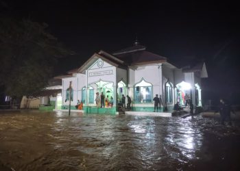 Banjir Surat Cinta dari Allah SWT