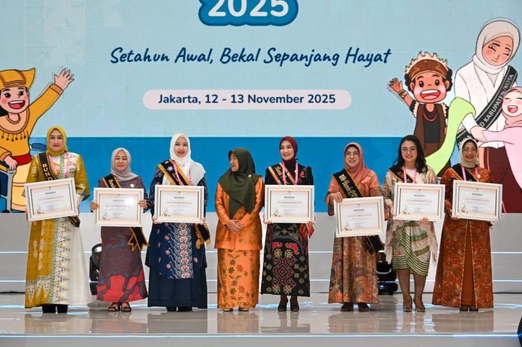Bunda PAUD Aceh Raih Penghargaan Nasional dari Kemendikdasmen RI