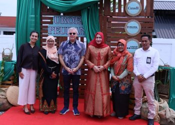 Dari Cendol Janeng hingga Tas Anyaman, Kreativitas Perempuan Aceh Olah Hasil Hutan Bukan Kayu Bersinar di Uroe Peukan