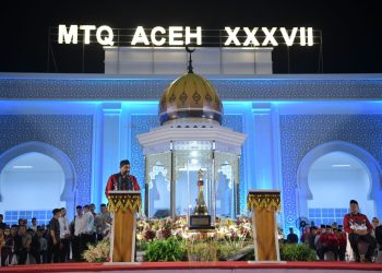 Mualem Tegaskan Identitas Serambi Makkah, Tes Baca Al-Qur’an Bakal Jadi Syarat Wajib di Aceh