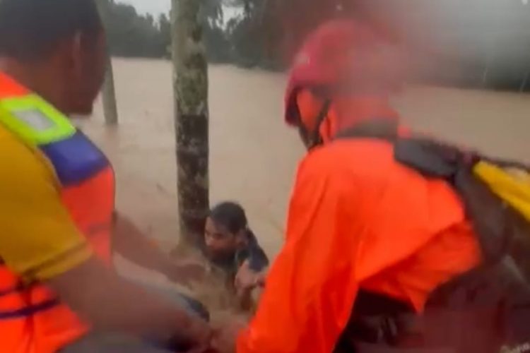 Tim SAR Bireuen Fokus Evakuasi Warga Terjebak Banjir dan Cari Korban Hilang