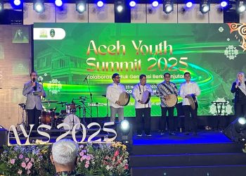 Aceh Youth Summit 2025: Menekraf Teuku Riefky Harsya Minta Pemuda Aceh Siap Hadapi Era Digital