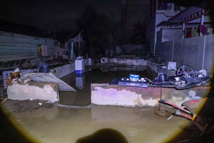 Warga Aceh Tamiang Ceritakan Detik-Detik Banjir Seperti Tsunami