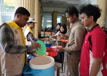 Rumah Amal Masjid Jamik USK Sediakan Dapur Umum untuk Mahasiswa Terdampak Banjir