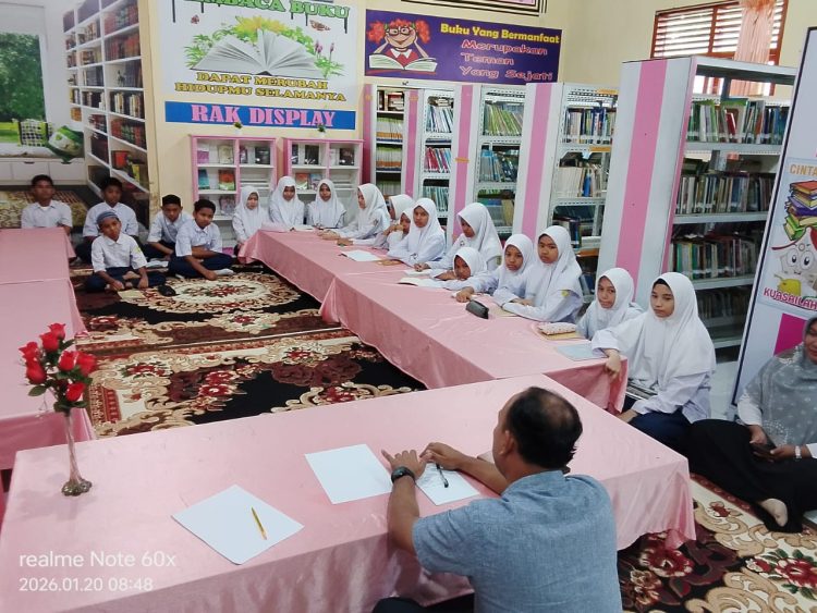 MTsN 2 Banda Aceh Dorong Literasi, Targetkan Siswa Terbitkan Buku