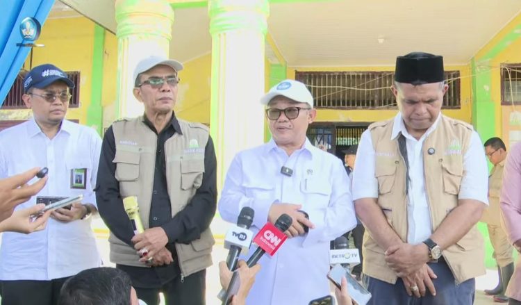 Pasca Bencana Mendikdasmen Salurkan 2.000 Bantuan untuk Siswa Aceh Tamiang