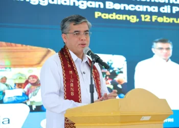 Kemnaker Salurkan Bantuan Rp30,3 Miliar untuk Warga Terdampak Bencana di Sumbar