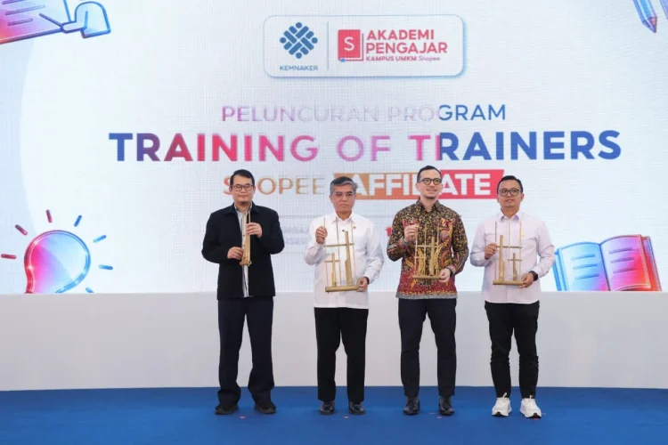 Kemnaker Latih 100 Instruktur BLK Lewat Program Shopee Affiliate