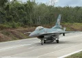 Untuk Pertama Kalinya, Pesawat Tempur TNI AU Mendarat di Jalan Tol Indonesia