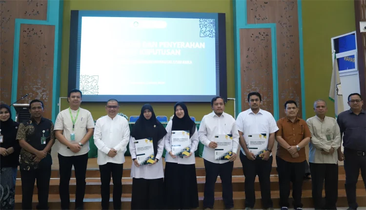 USK Serahkan SK kepada 251 Pegawai Tetap PTNBH, Perkuat SDM Menuju Kampus Unggul
