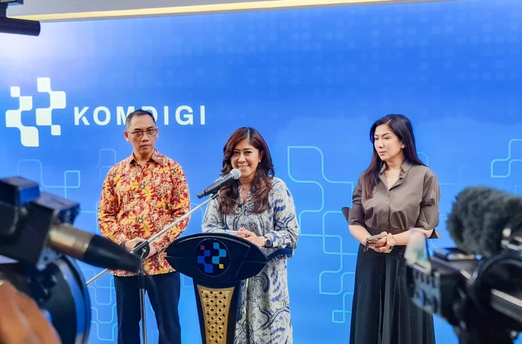 PP Tunas Resmi Berlaku, Kemkomdigi Tegaskan Kesetaraan Pelindungan Anak di Platform Digital