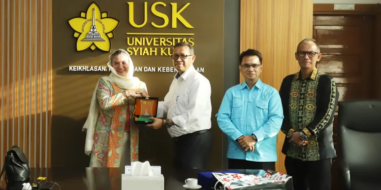 USK dan ILO Percepat Pengembangan Nilam, dari Riset ke Industri Bernilai Ekonomi