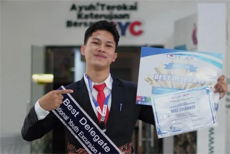 Mahasiswa Teknik Perminyakan USK Borong 5 Penghargaan Internasional di Malaysia