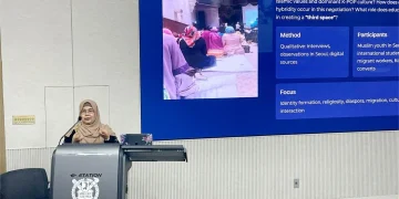 Prof Eka Srimulyani kuliah tamu di Seoul National University, Korea Selatan, membahas riset generasi muda Muslim dan pengaruh budaya K-Pop.