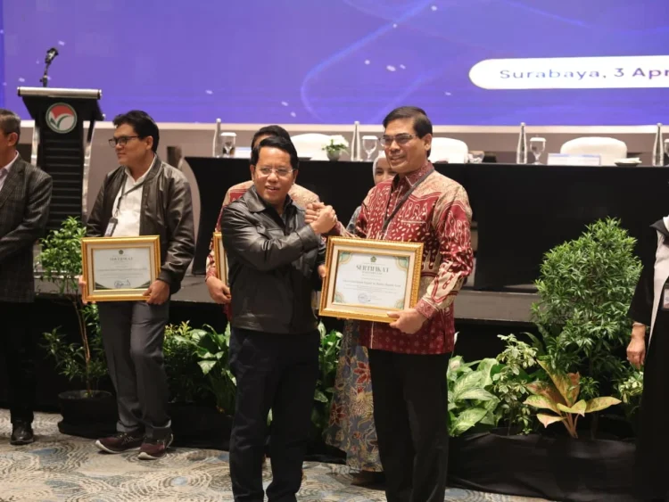 UIN Ar-Raniry Bersinar di SIR 2026, Masuk 14 Dunia dan Terima Penghargaan Diktis Kemenag