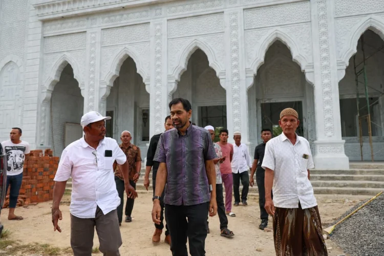 Mualem Bangun Masjid di Aceh Utara Tanpa Dana APBA, Progres Capai 80 Persen