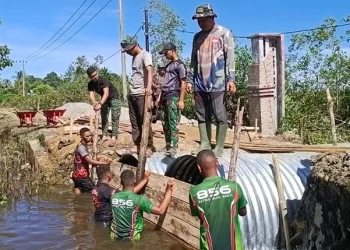 Dukung Infrastruktur Daerah, TNI Bangun Dua Jembatan di Pasiraja