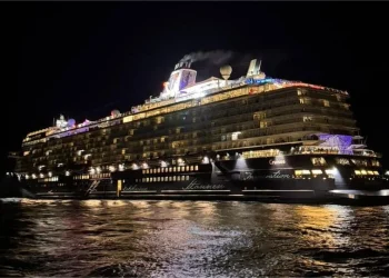 Basarnas Banda Aceh Evakuasi Kru Kapal Pesiar Mein Schiff 6 yang Sakit di Selat Malaka