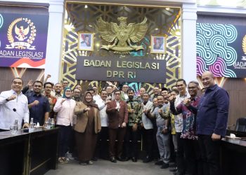 DPR RI Bahas Revisi UUPA, Mualem Ikut Pantau Jalannya RDP