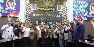 DPR RI Bahas Revisi UUPA, Mualem Ikut Pantau Jalannya RDP