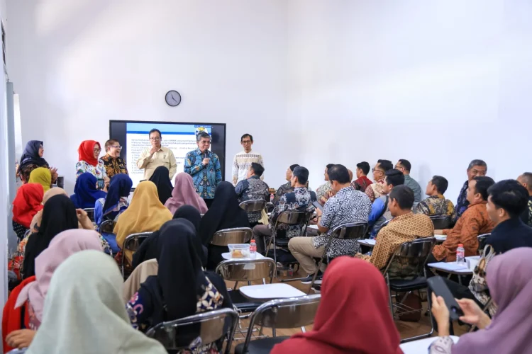 Menaker Siapkan Talenta Muda Jadi Inovator dan Pencipta Lapangan Kerja di Era AI