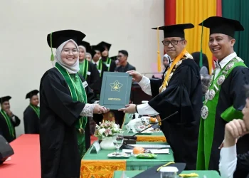 USK Kukuhkan Lima Dokter Baru Asal Thailand