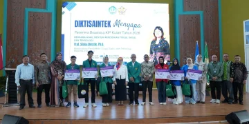 Wamendiktisaintek Stella Christie Motivasi Mahasiswa Penerima KIP Kuliah di USK