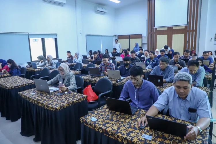 Kemnaker Uji 2.100 Calon Ahli K3 Umum untuk Perkuat Budaya Keselamatan Kerja