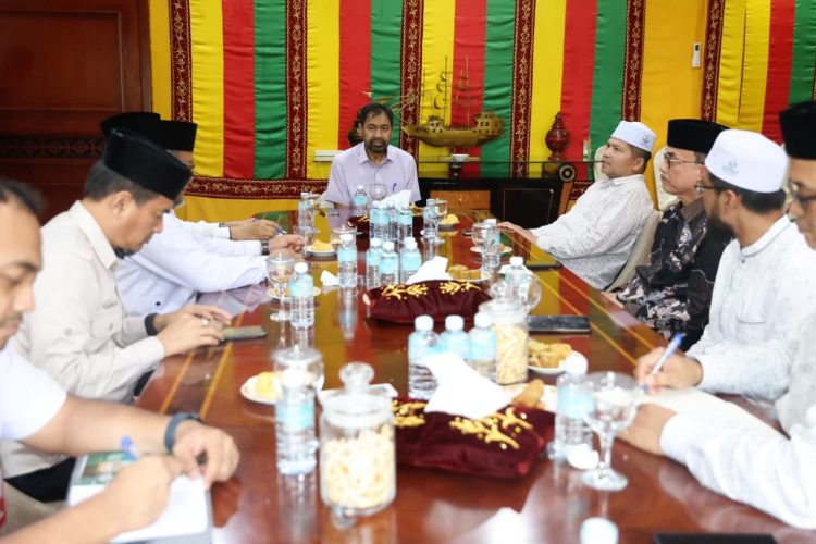 Mualem Terima Pimpinan MPU Aceh, Bahas MTQ Nasional 2028 hingga Tambang Ilegal