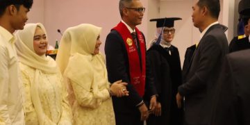 TA Khalid Raih Gelar Doktor di Unpad, Sekda Aceh Jadi Inspirasi bagi Generasi Muda