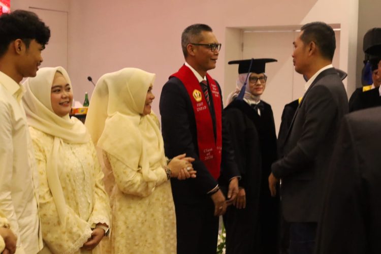 TA Khalid Raih Gelar Doktor di Unpad, Sekda Aceh Jadi Inspirasi bagi Generasi Muda
