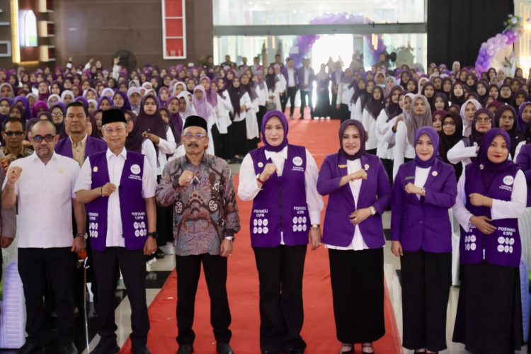 Pidie Jadi Kabupaten Pertama di Aceh Gelar Rakor Posyandu 2026, Marlina Beri ApresiasiPidie Jadi Kabupaten Pertama di Aceh Gelar Rakor Posyandu 2026, Marlina Beri Apresiasi