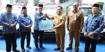 Satgas PRR Salurkan 5 Ambulans Bantuan Korpri untuk perkuat layanan kesehatan pascabencana